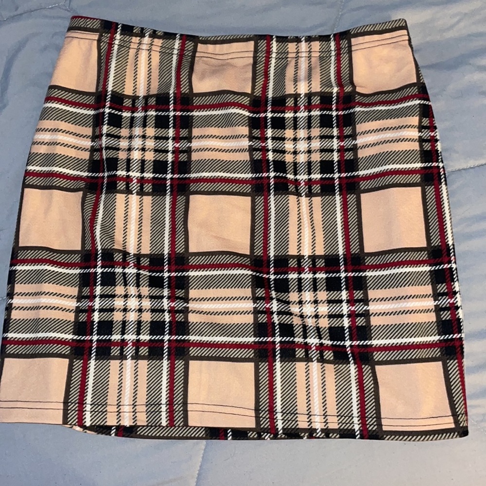 Plaid Pencil Skirt - Picture 2 of 4